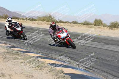 media/Dec-01-2025-Moto Forza (Mon) [[2daa91e15f]]/1-Advanced Group/Session 4 (Turn 10 Inside)/